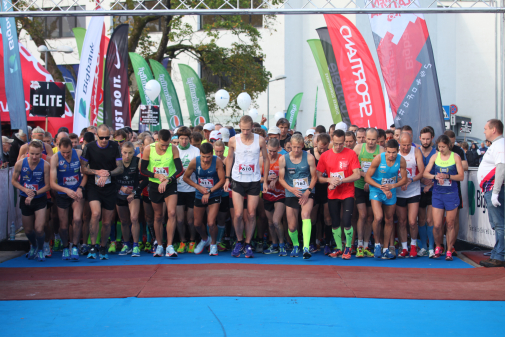 Valmieras maratona uzvara Serjoginam un Neimanei