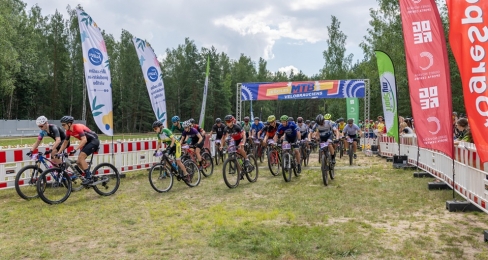 Ikšķiles MTB velobrauciena spraigā finišā uzvar Kļaviņš, sievietēm atkal pirmā Jaunslaviete-Kipure